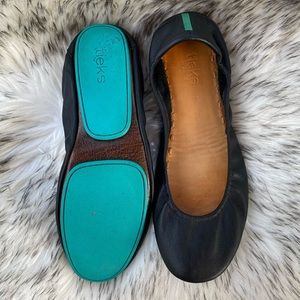 Tieks Matte Black leather ballet flat shoes size 11 EUC